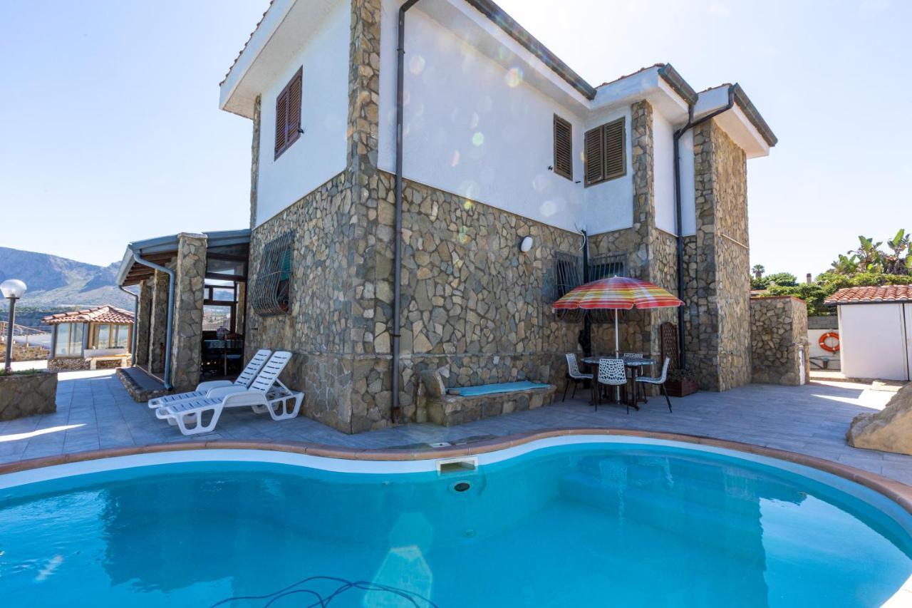 Casa Vacanza Barbera - In Riva Al Mare Villa Trappeto  Exterior foto